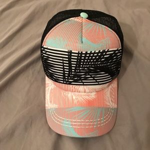 Roxy beach hat